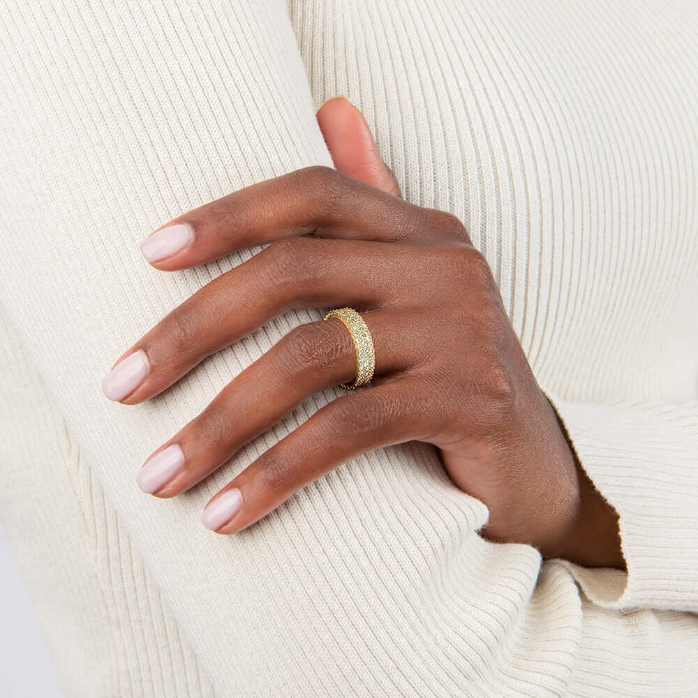 hand model wearing yellow gold Jade Diamond Ring