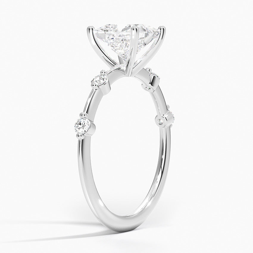 Engagement ring princess diamond with 4 round diamonds white gold 